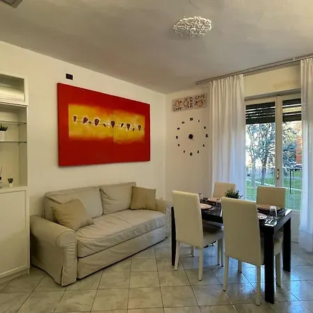 Apartman Parcheggi Gratis Collegato Al Duomo Con Tram27 Milánó